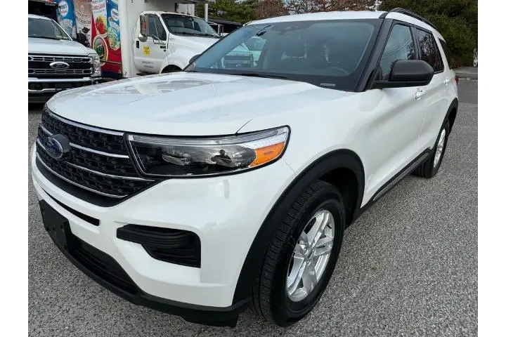 $29900 : Ford Explorer 2023 AWD XLT 4 image 3