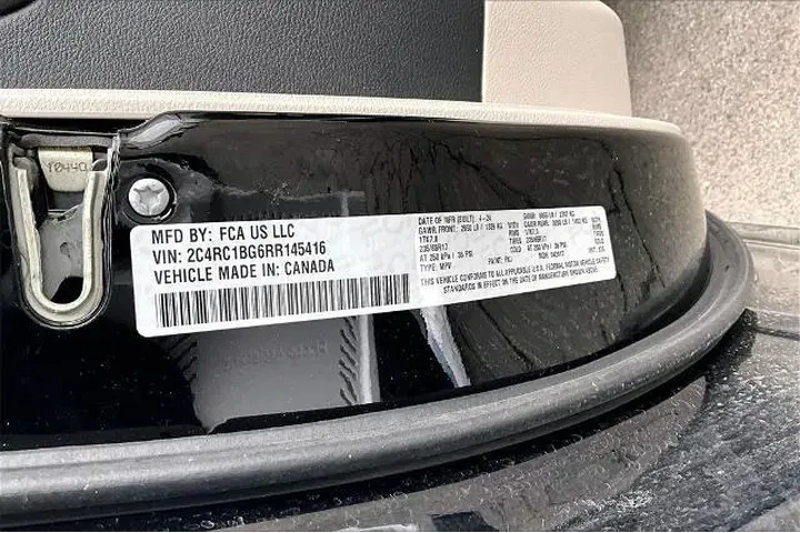 $31406 : Chrysler Pacifica 2024 Touri image 6