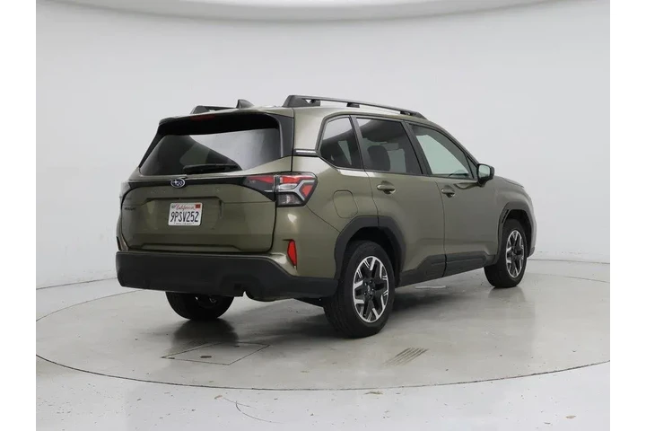 $31998 : Subaru Forester 2025 AWD Pre image 8