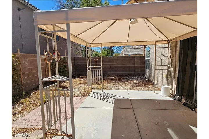$800 : Beautiful Home...Las Vegas, NV image 7