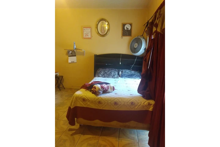 $900 : Rento Cuarto image 5