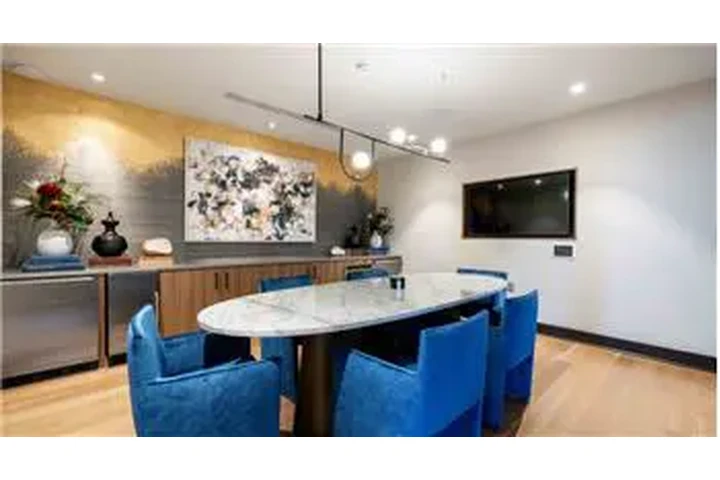 $14000 : Rental property with 3 bedro image 10