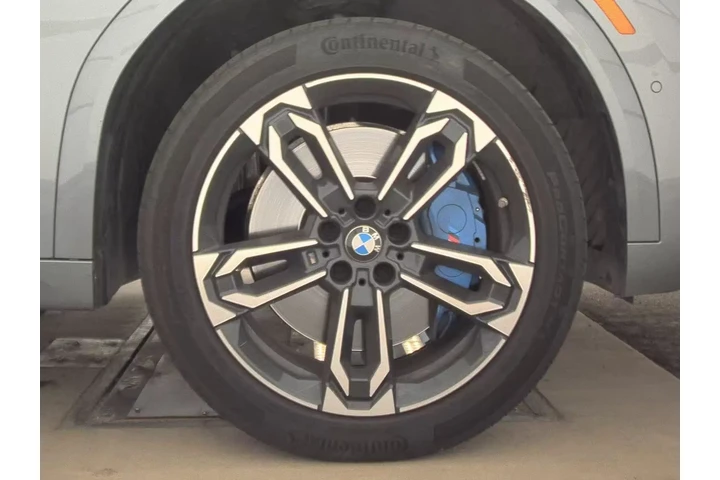 $36477 : BMW X2 2025 AWD xDrive28i 4d image 10