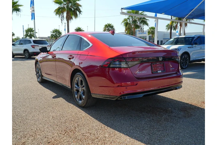$26990 : Honda Accord Hybrid 2024 EX- image 9
