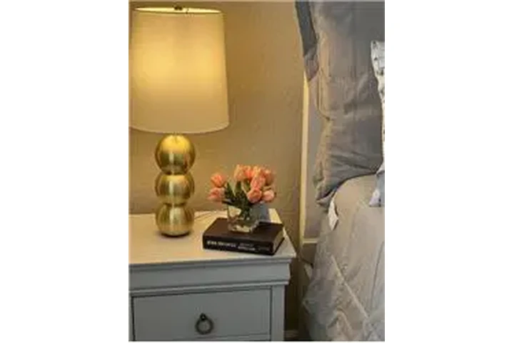 $2000 : Rental property with 2 bedro image 10