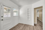 $900 : Delightful 2-bedroom, 1-bathro thumbnail