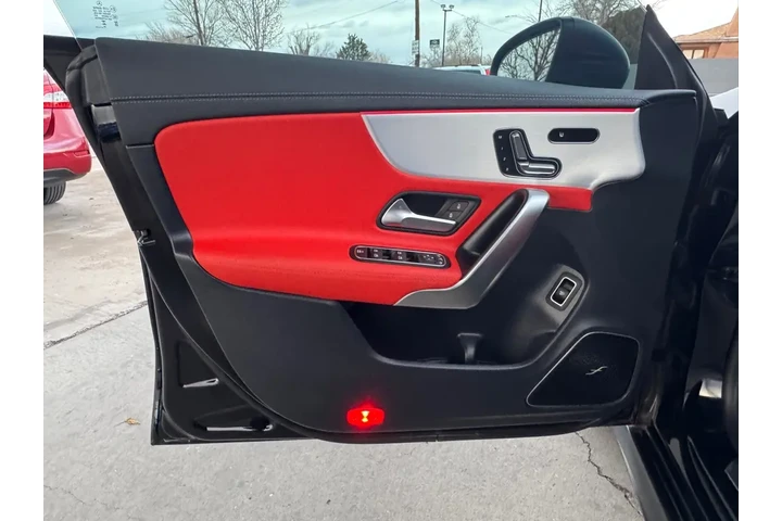 2025 Mercedes-Benz CLA-Class image 10