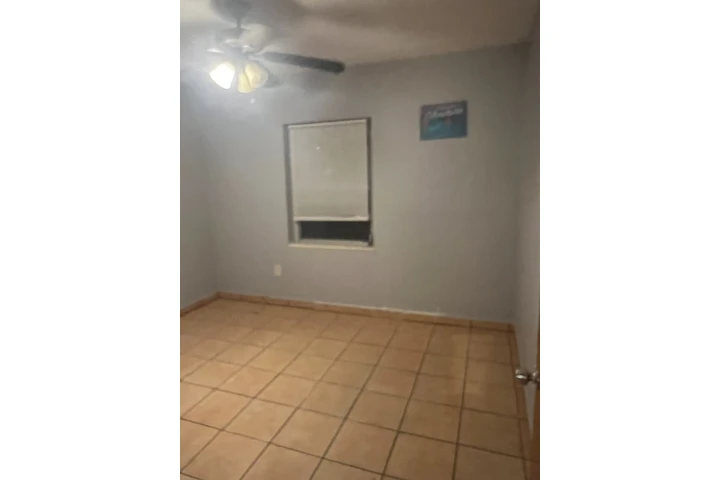 $2300 : Rento apartamento image 1