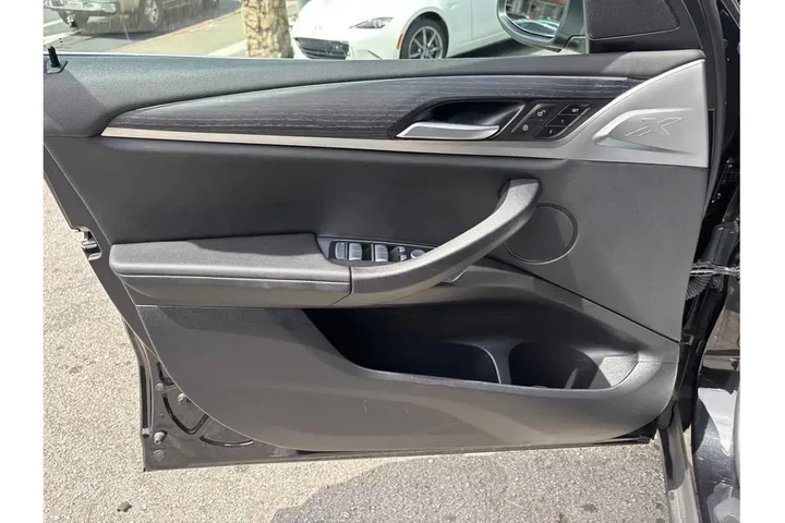 $29988 : BMW X3 2024 sDrive30i 4dr Sp image 10