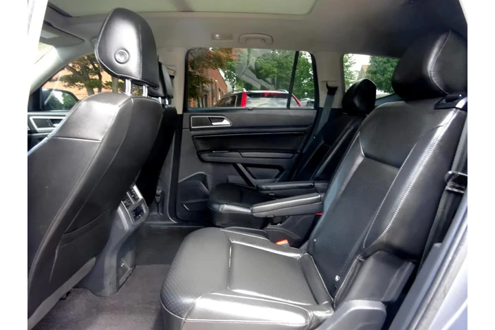 $13900 : 2019 Atlas 3.6L V6 SEL 4MOTION image 9