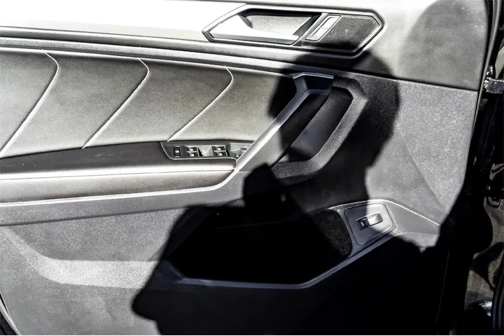 $22496 : Volkswagen Tiguan 2024 SE 4d image 10