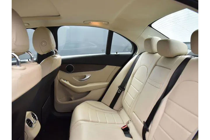 $21952 : Mercedes-Benz C-Class 2021 A image 8