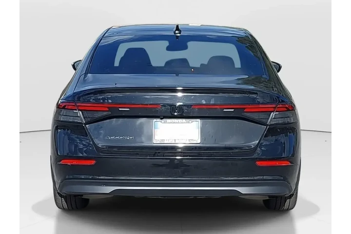 $23641 : Honda Accord 2024 LX 4dr Sed image 6