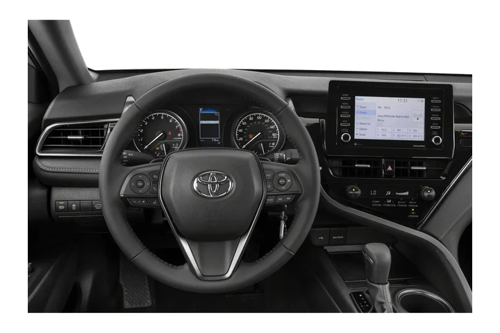 $23984 : 2021 Camry SE Sedan 4D image 4
