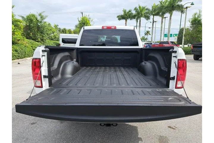 $20000 : Ram 1500 Classic 2019 4x2 Tr image 9