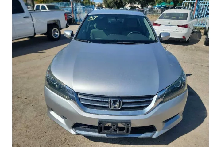 $10500 : 2014 Accord LX image 4