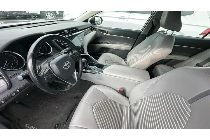 $15999 : Toyota Camry 2019 LE 4dr Sed image 3