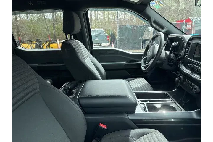 $30738 : Ford F-150 2021 4x4 Lariat 4 image 4