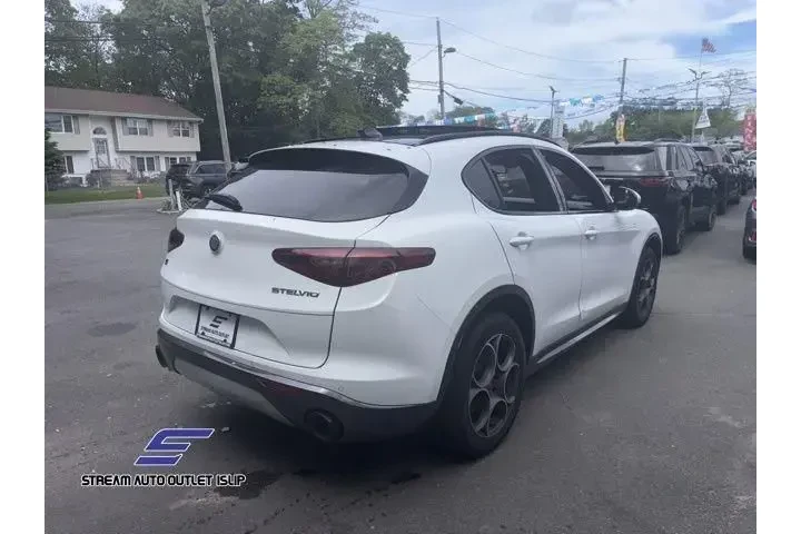 $18995 : Alfa Romeo Stelvio 2022 AWD image 8