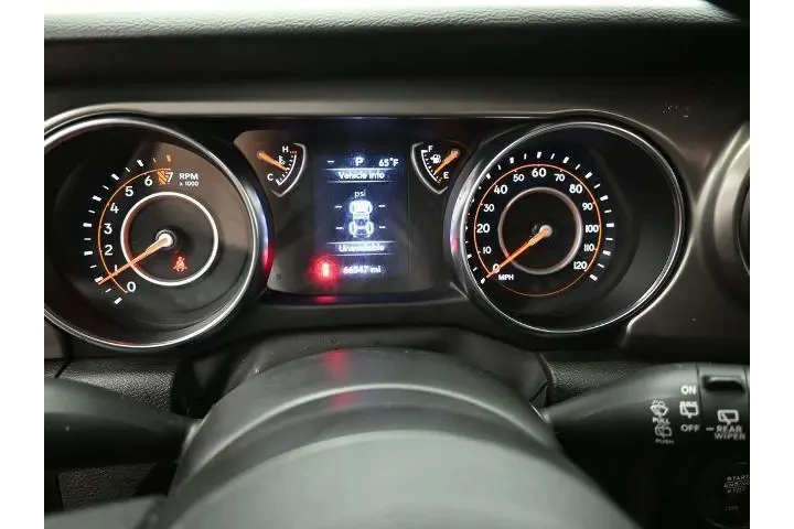 $26115 : Jeep Wrangler Unlimited 2022 image 4