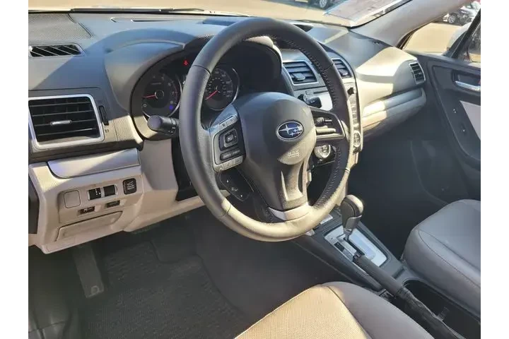 $14435 : Subaru Forester 2016 AWD 2.5 image 9