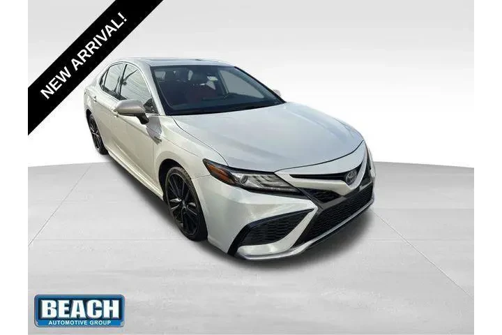 $24978 : Toyota Camry Hybrid 2021 XSE image 1