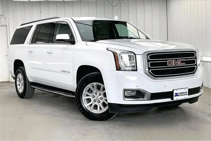 $16490 : GMC Yukon XL 2019 4x4 SLT 4d image 1