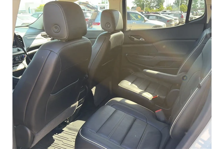 $23157 : GMC Acadia 2020 Denali 4dr S image 4