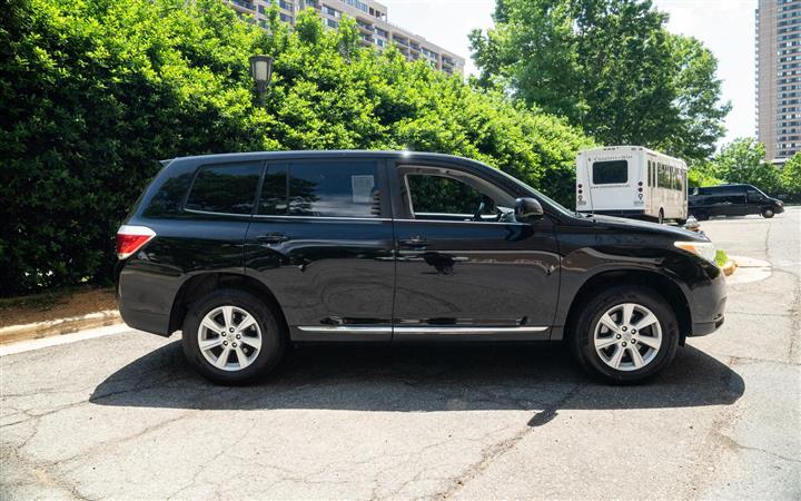 $13000 : 2011 TOYOTA HIGHLANDER image 3