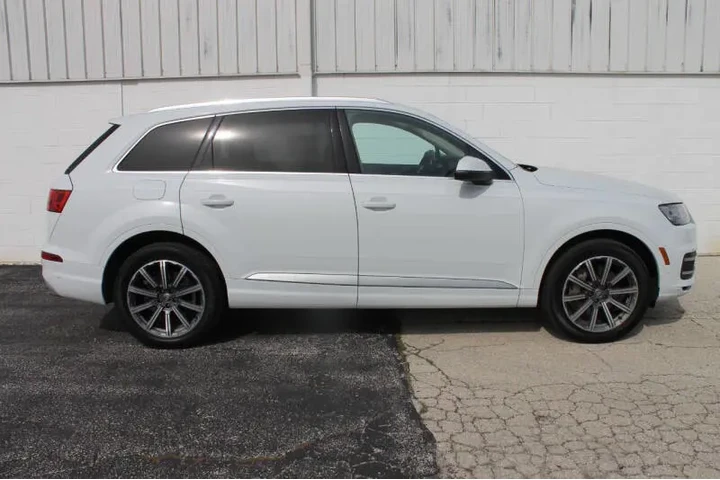 $18490 : 2019 Q7 image 7