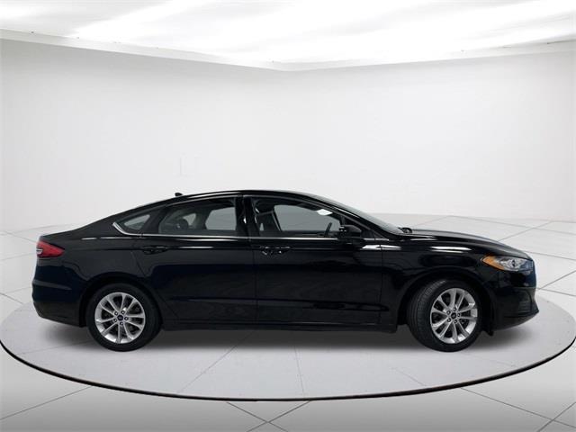 $15000 : Pre-Owned 2020 Fusion SE image 2