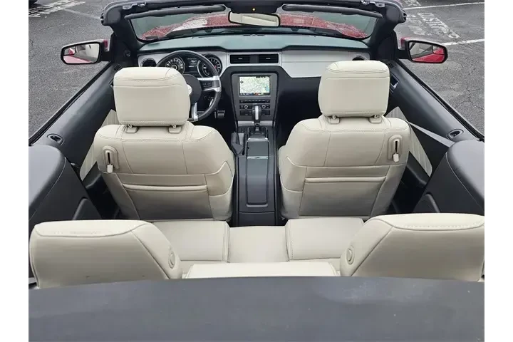 $16599 : Ford Mustang 2013 V6 2dr Con image 6