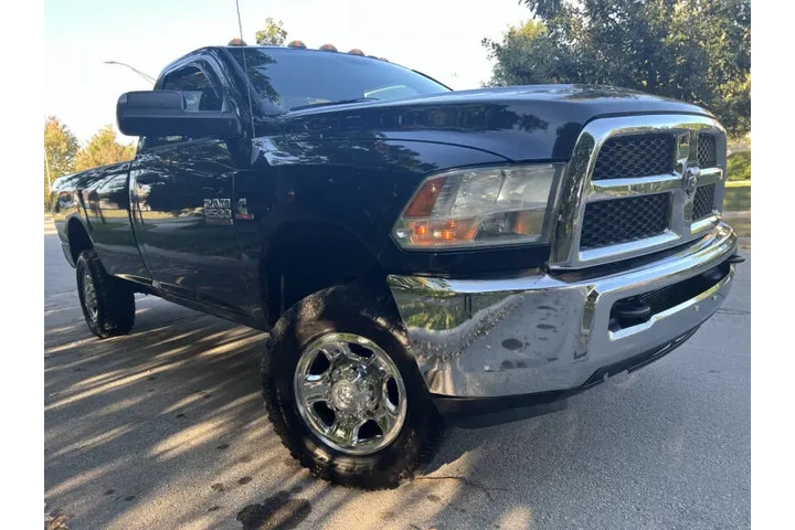 $1 : 2013 RAM 2500 Tradesman image 4