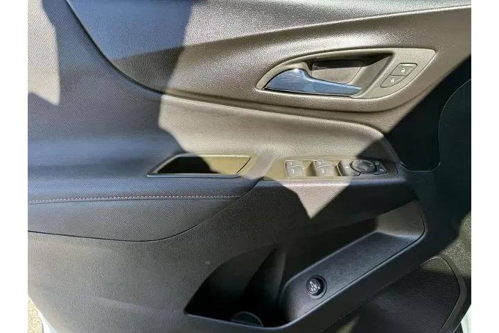 $27349 : Chevrolet Equinox 2024 4x4 R image 8