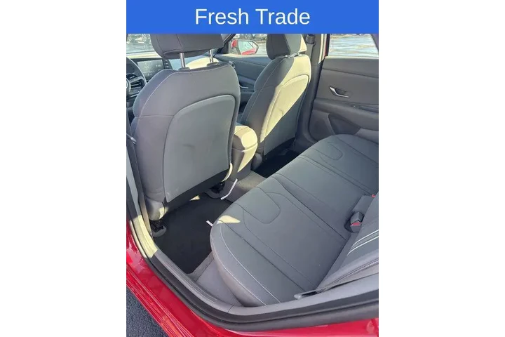 $19990 : Hyundai ELANTRA 2023 SEL 4dr image 9