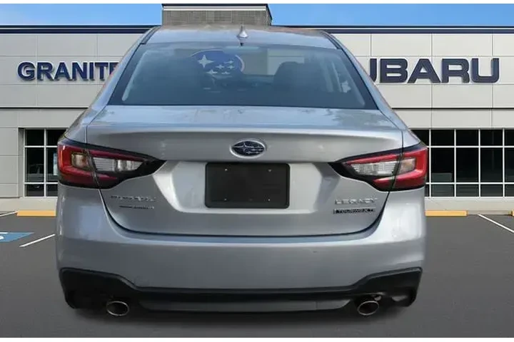 $35990 : Subaru Legacy 2025 AWD Touri image 7
