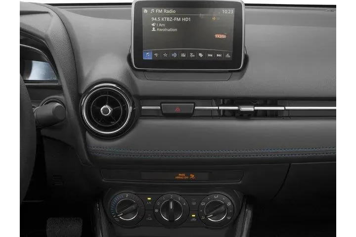 $4990 : Scion iA 2016 4dr Sedan 6A image 9