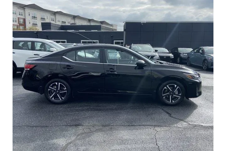 $16724 : Nissan Sentra 2025 SV 4dr Se image 3