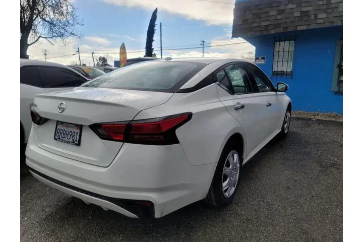 $18999 : 2020 Altima 2.5 S image 6