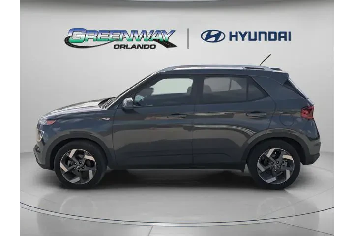 $20577 : Hyundai VENUE 2025 SEL 4dr C image 2