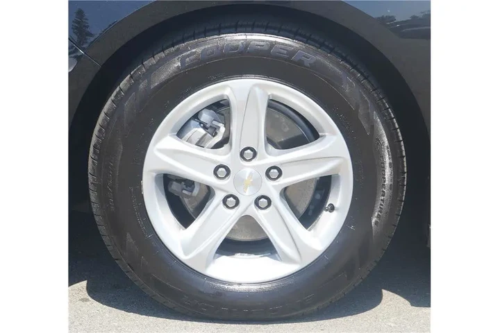 $19884 : 2024 Malibu LT image 10