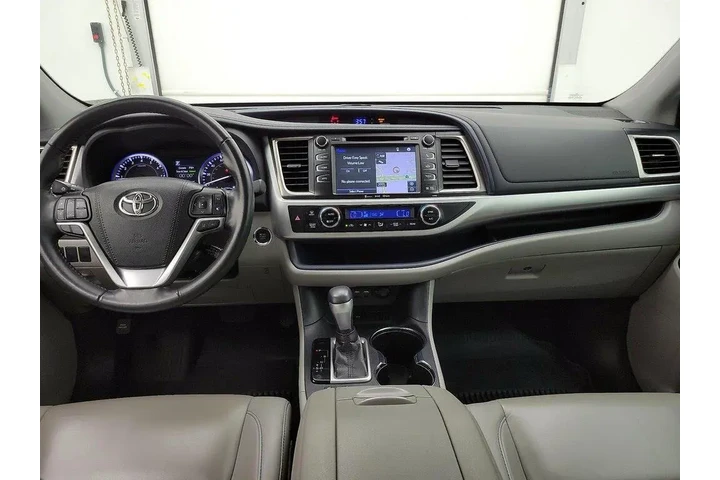 $28998 : Toyota Highlander 2019 XLE 4 image 9