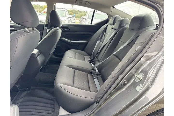 $20939 : Nissan Altima 2024 2.5 SV 4d image 7