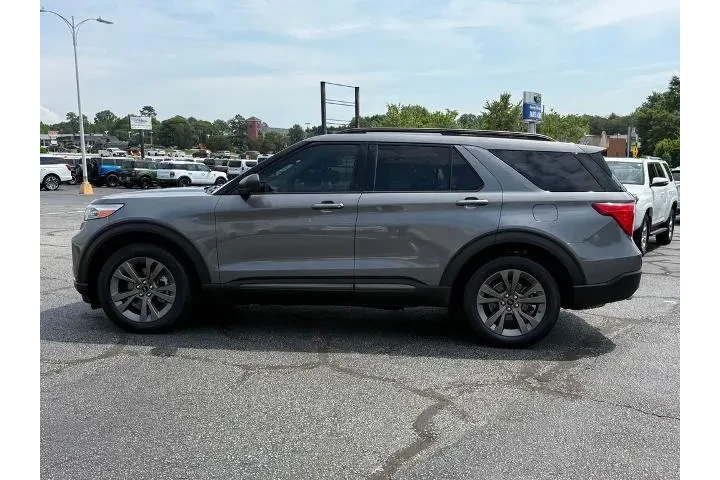 $21403 : Ford Explorer 2021 AWD XLT 4 image 7