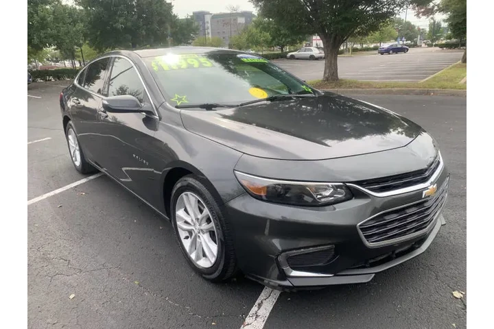 $11995 : 2017 Malibu LT image 8