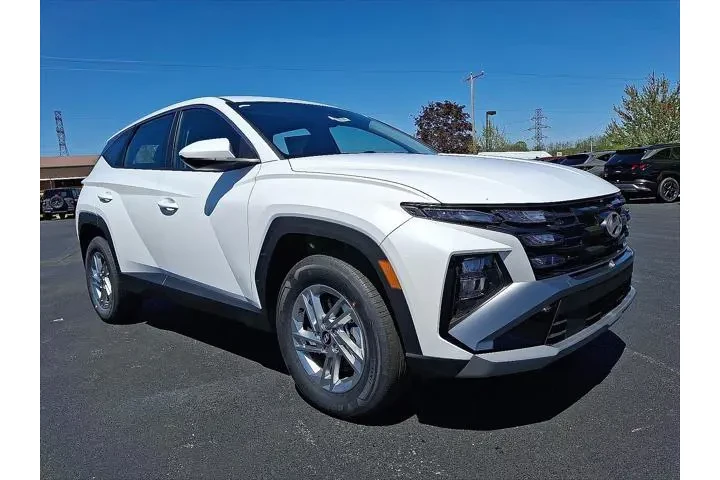 $30990 : Hyundai TUCSON 2025 AWD SE 4 image 1