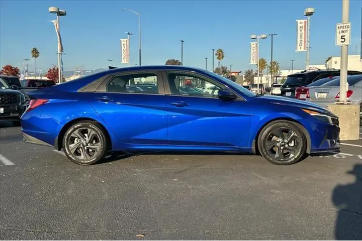 $18594 : Hyundai ELANTRA 2023 SEL 4dr image 2
