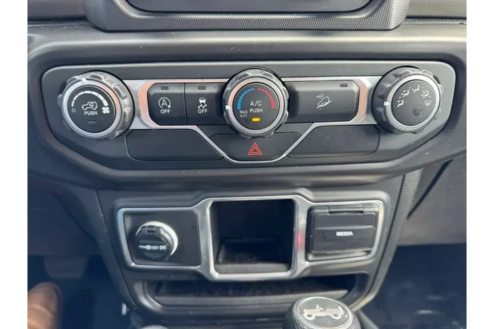 $19337 : Jeep Wrangler Unlimited 2018 image 10