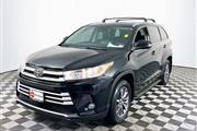 $26111 : PRE-OWNED 2018 TOYOTA HIGHLAN thumbnail