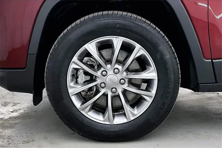 $20990 : Jeep Cherokee 2021 4x4 Latit image 10